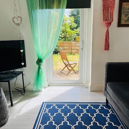 Lavender Den Apartment ลอนดอน ภายนอก รูปภาพ