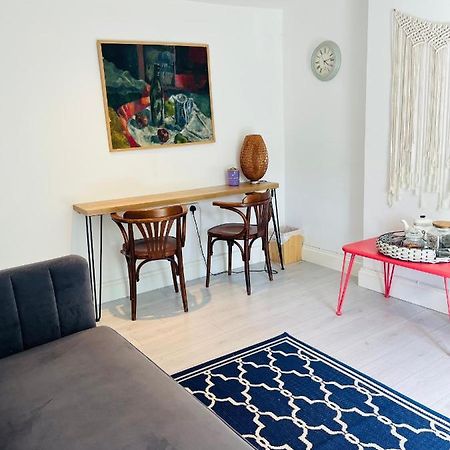 Lavender Den Apartment ลอนดอน ภายนอก รูปภาพ