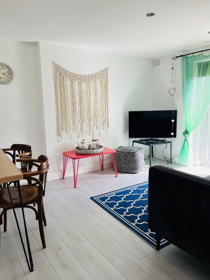 Lavender Den Apartment ลอนดอน ภายนอก รูปภาพ